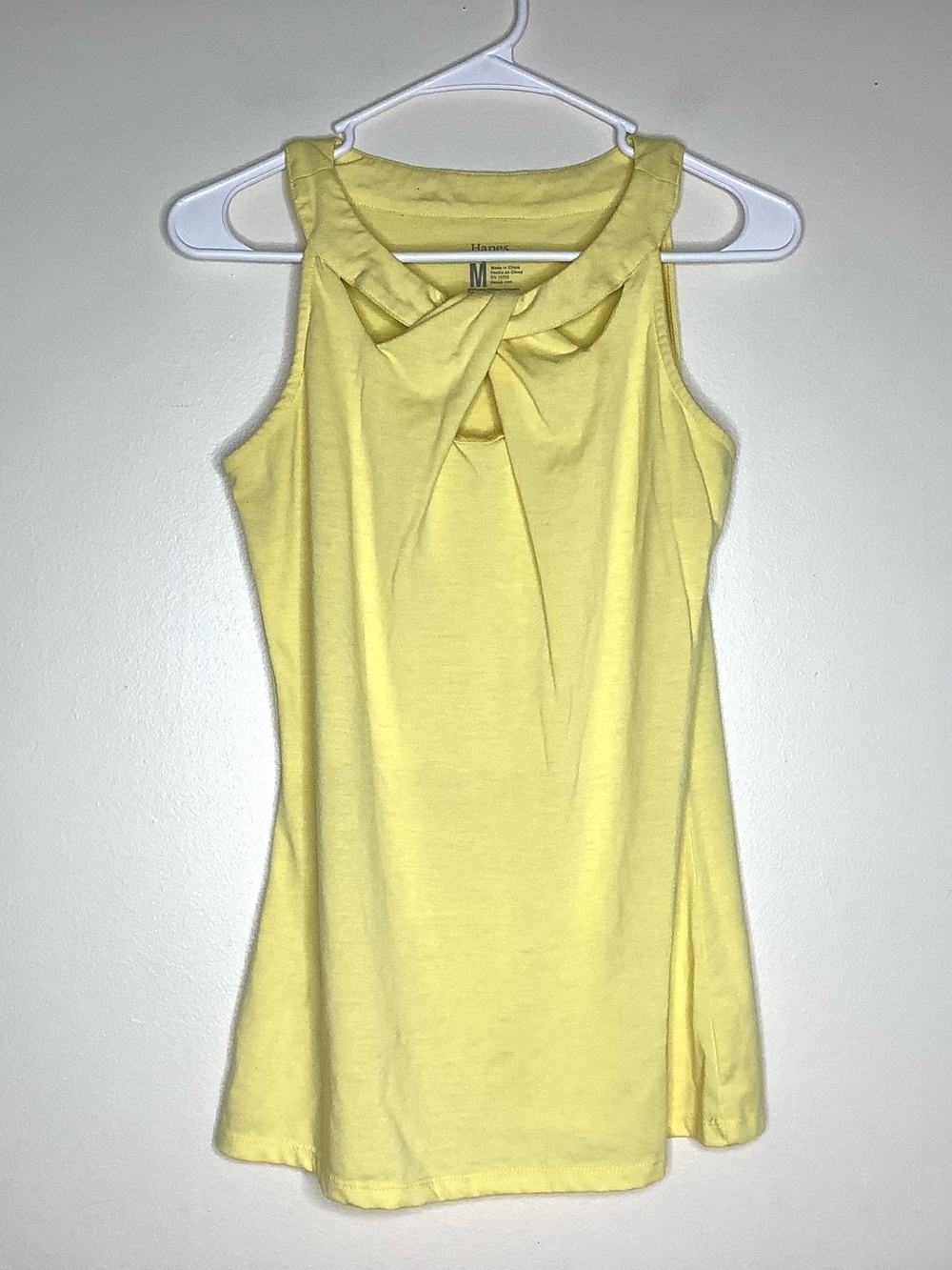 < Y2K Yellow Hanes Tank Top With Twist-Knot Neckline >
